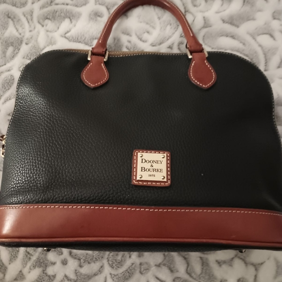 **EUC**Dooney & Bourke Pebble Grain Zip Zip Satchel - Picture 1 of 5